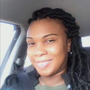 Meet your Posher, Ciara